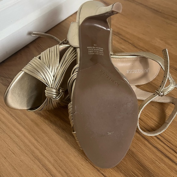 Size 38 gold Jo Mercer heels - Picture 4 of 4